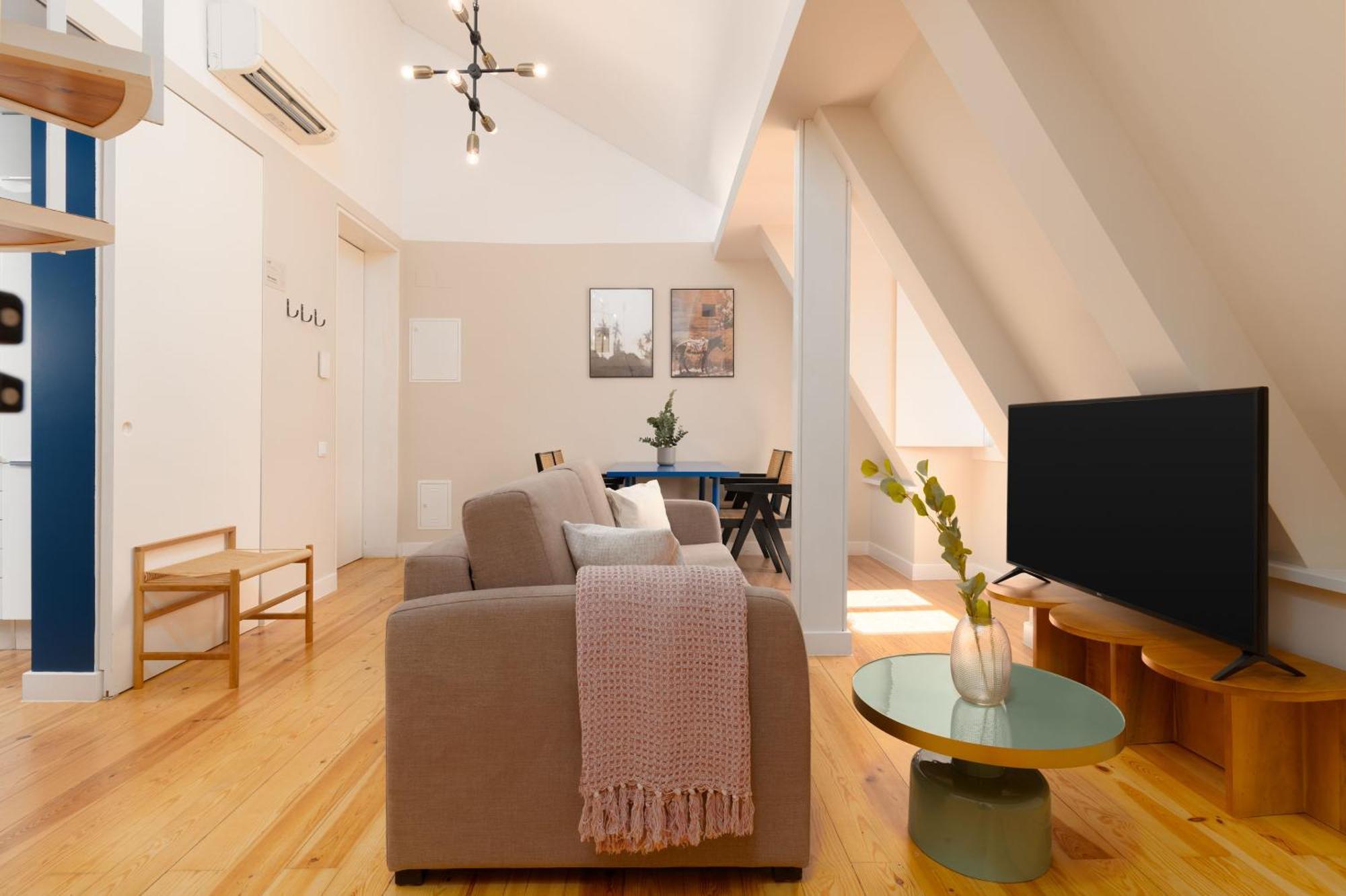 Limehome Lisbon Rua Do Arsenal Exterior photo